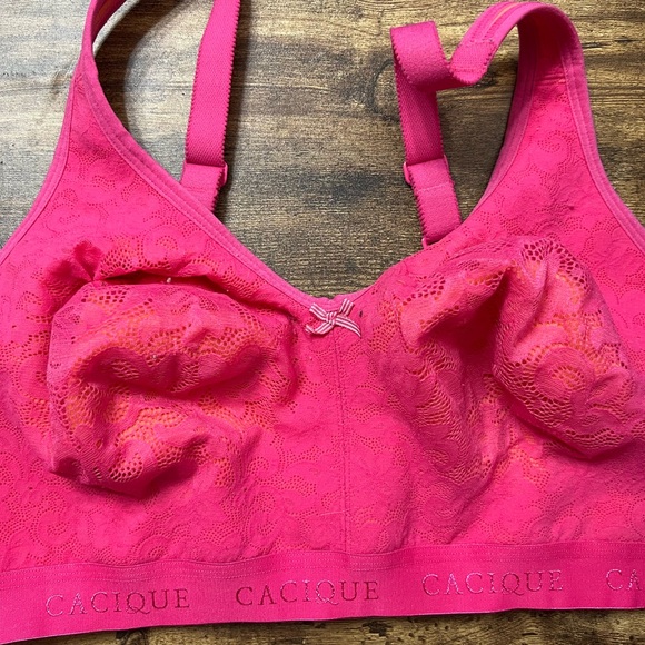 Cacique brand bra size 46C - Picture 1 of 3